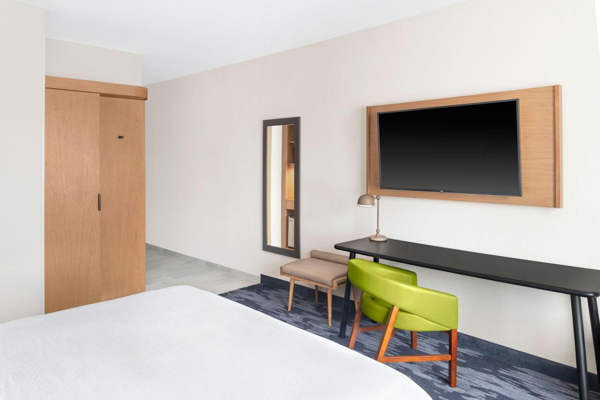 Fairfield By Marriott Inn & Suites Detroit Taylor Exterior photo