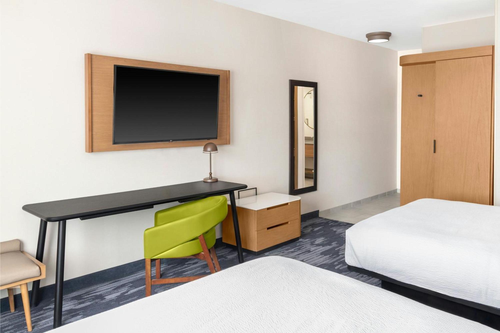 Fairfield By Marriott Inn & Suites Detroit Taylor Exterior photo